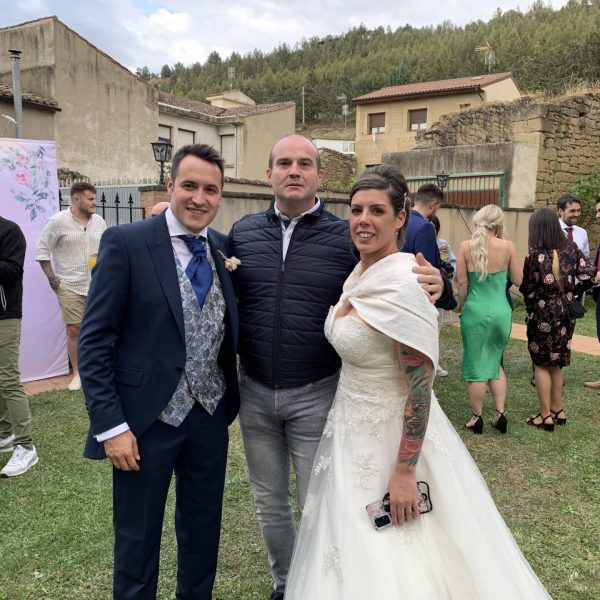 Galeria Aker Restaurante Cuzcurrita De Rio Tiron Galeria De Fotos 1769969713